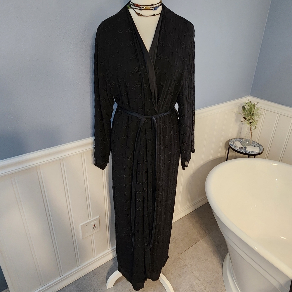 Mary Green Silk Robe - Picture 3 of 9